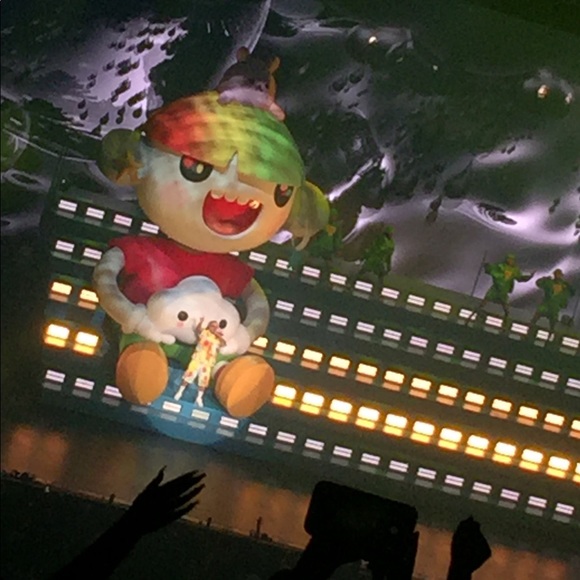 J Balvin X FriendsWithYou Tee - Picture 3 of 9